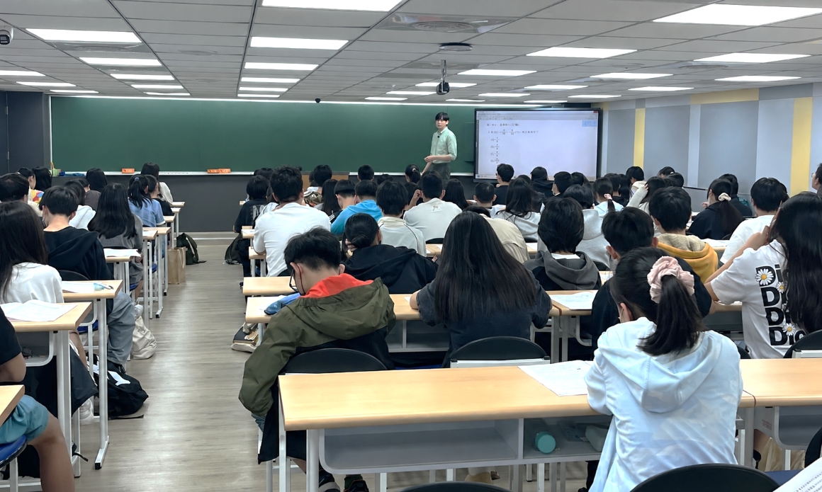 寰宇高中校教室